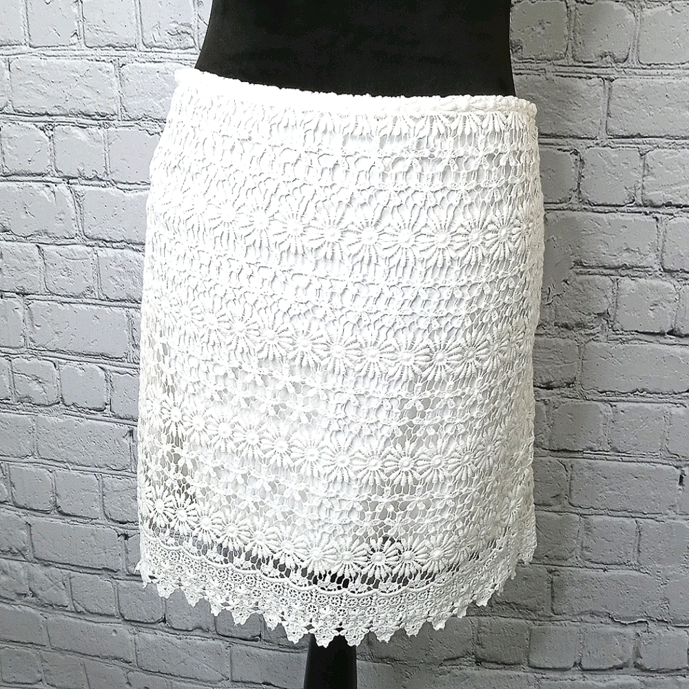 Zara Woman White Lace Overlay Skirt Small - Picture 1 of 5